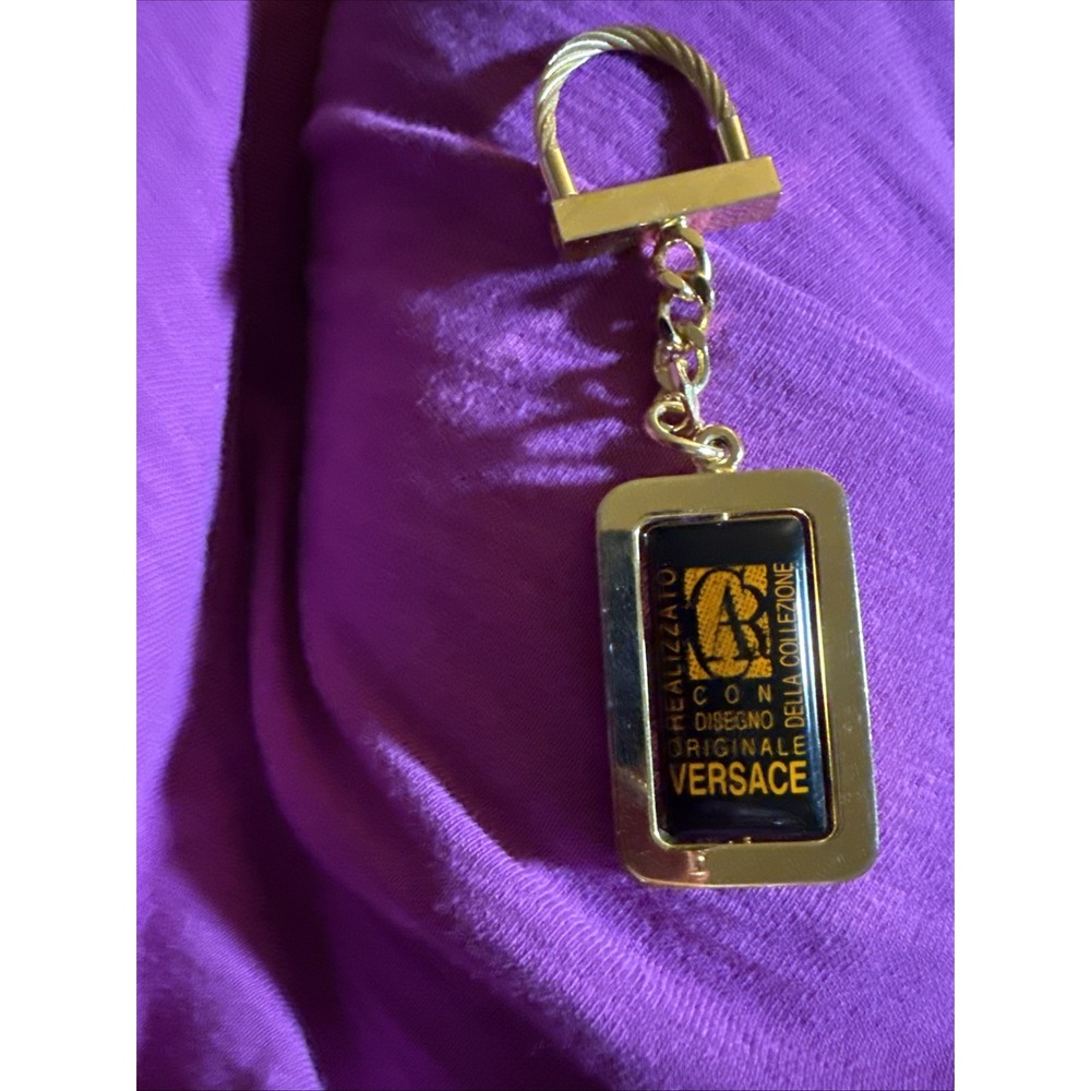 VERSACE Goldtone Key Chain Della Collezione Key Ring In Case